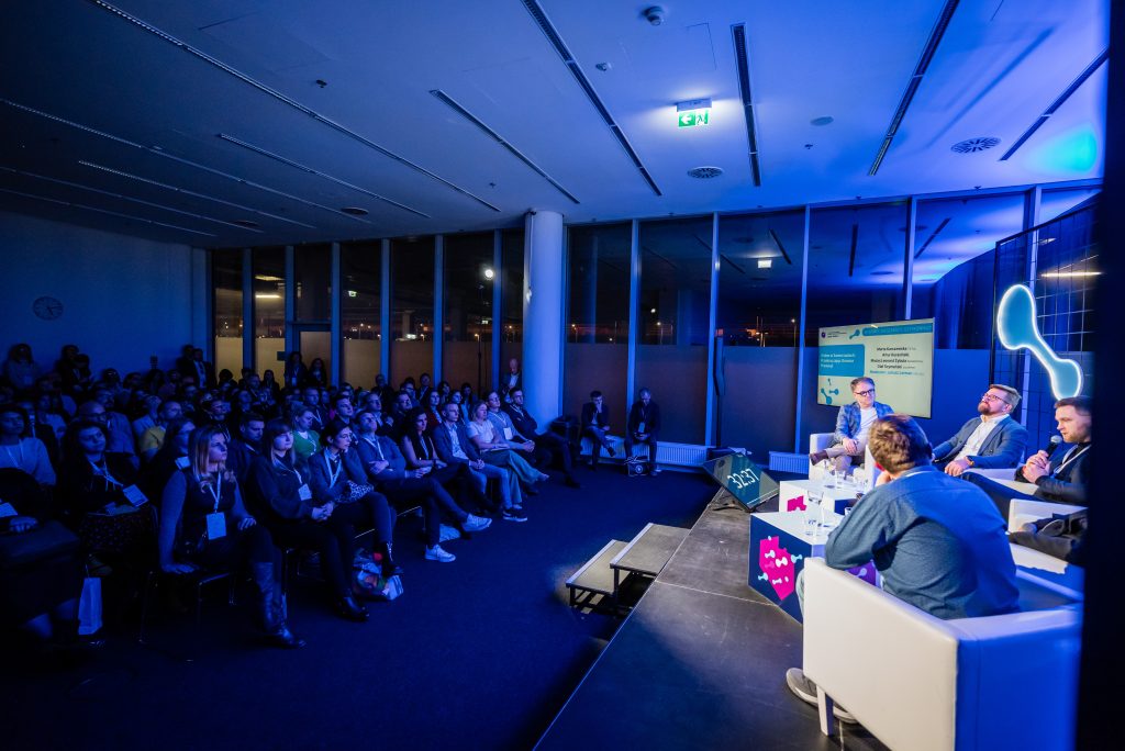 Zdjęcie przedstawiające Foyer Sali Futbolowej